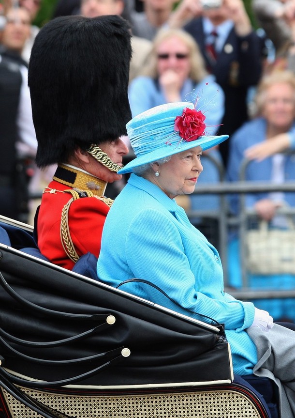 ملوك وسلاطين Queen Elizabeth Size:149.00 Kb Dim: 610 x 863 Size: Kb Dim: x