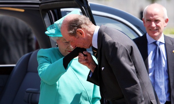 ملوك وسلاطين Queen Elizabeth Size:57.50 Kb Dim: 610 x 364 Size: Kb Dim: x