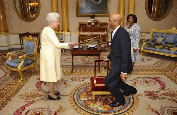 ملوك وسلاطين Queen Elizabeth Size:95.90 Kb Dim: 610 x 397 Size: Kb Dim: x