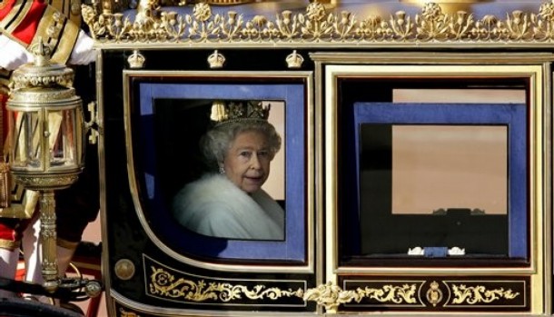 ملوك وسلاطين Queen Elizabeth Size:72.80 Kb Dim: 610 x 349 Size: Kb Dim: x