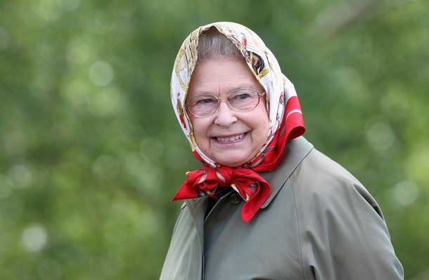ملوك وسلاطين Queen Elizabeth Size:45.60 Kb Dim: 610 x 399 Size: Kb Dim: x