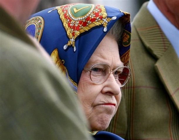 ملوك وسلاطين Queen Elizabeth Size:61.60 Kb Dim: 610 x 475 Size: Kb Dim: x