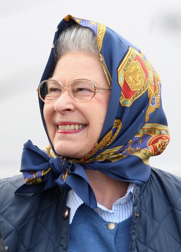 ملوك وسلاطين Queen Elizabeth Size:119.20 Kb Dim: 610 x 850 Size: Kb Dim: x