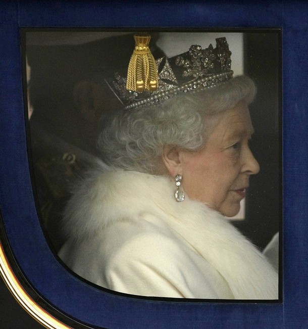 ملوك وسلاطين Queen Elizabeth Size:94.00 Kb Dim: 610 x 651 Size: Kb Dim: x