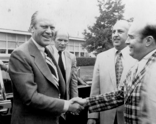 ملوك وسلاطين Gerald Ford Size:42.30 Kb Dim: 541 x 430 Size: Kb Dim: x