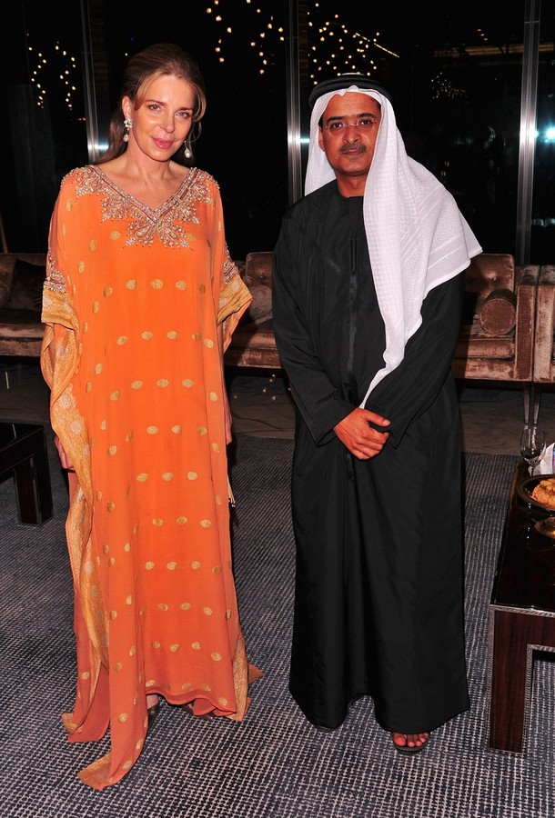 ملوك وسلاطين الملكة نور Size:169.30 Kb Dim: 610 x 900 Size: Kb Dim: x