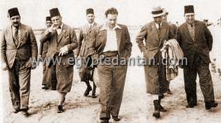 ملوك وسلاطين ملوك وسلاطين5 Size:17.00 Kb Dim: 320 x 178 Size: Kb Dim: x