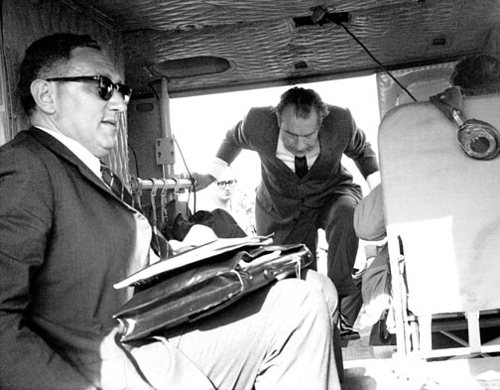 مشاهير العالم Henry Kissinger Size:84.80 Kb Dim: 500 x 390 Size: Kb Dim: x