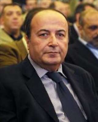 مشاهير العالم مشاهير العالم1 Size:12.40 Kb Dim: 320 x 400 Size: Kb Dim: x