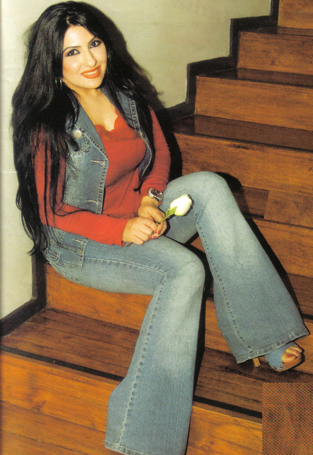 الممثلين والفنانين العرب زينب العسكري Size:230.00 Kb Dim: 639 x 930 Size: Kb Dim: x