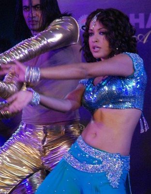 الممثلين والفنانين الغرب tannushiri-dutta2 Size:35.30 Kb Dim: 312 x 400 Size: Kb Dim: x