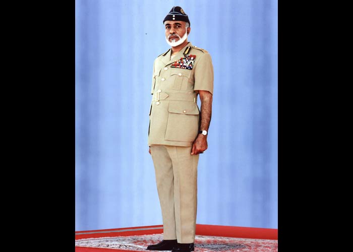 قابوس بالزي العسكري جلاله السلطان قابوس Size:23.40 Kb Dim: 700 x 500 Size: Kb Dim: x