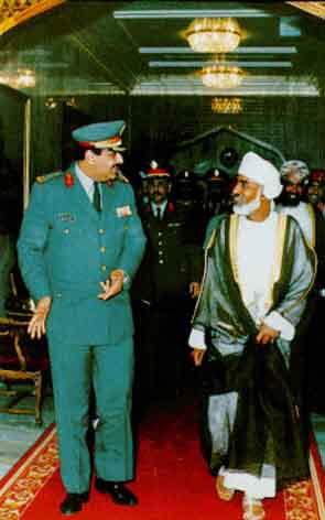 قابوس مع الحكام والشخصيات السلطان قابوس Size:21.30 Kb Dim: 295 x 472 Size: Kb Dim: x