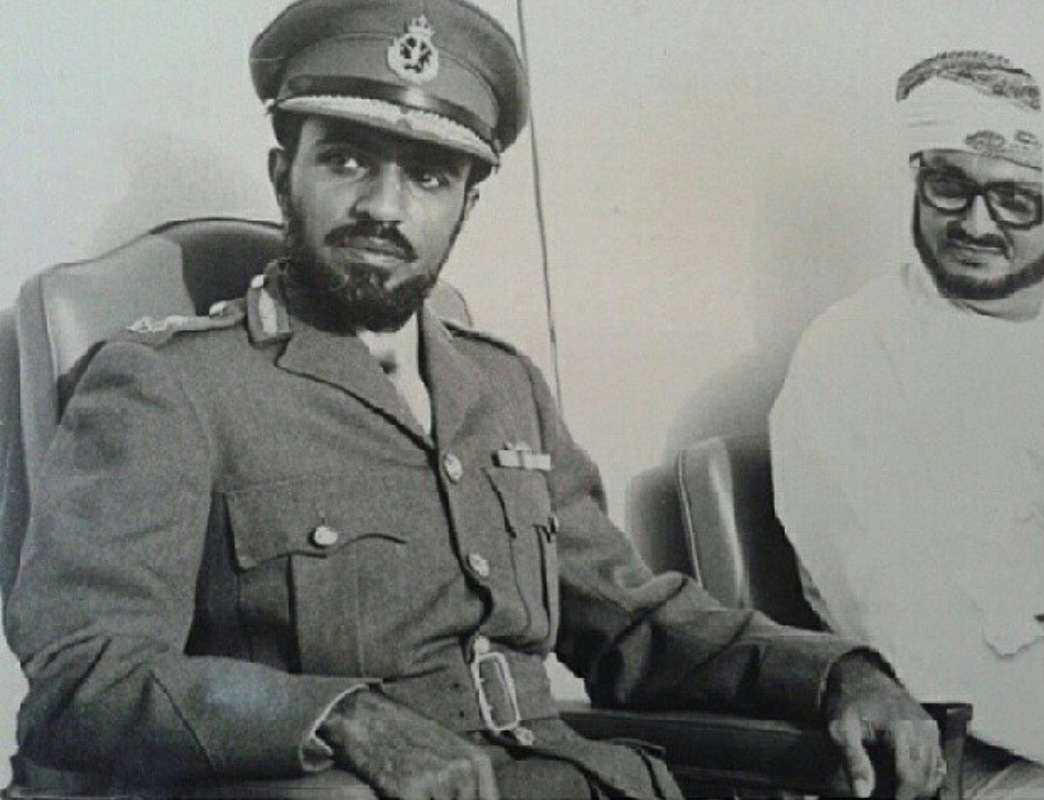صور قديمة ونادرة لجلالته السلطان قابوس Sultan Qaboos Size:235.70 Kb Dim: 1080 x 1072 Size: Kb Dim: x