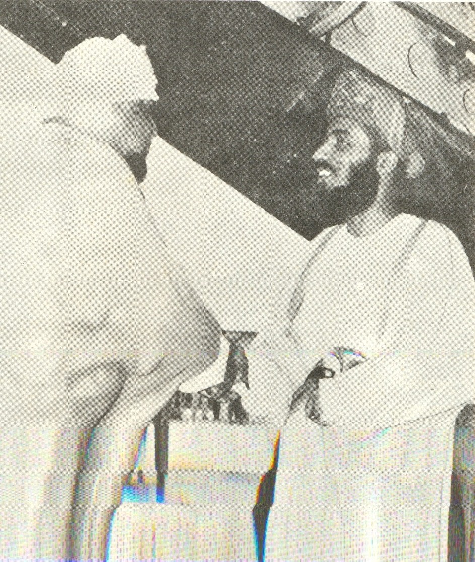 صور قديمة ونادرة لجلالته السلطان قابوس Sultan Qaboos Size:467.40 Kb Dim: 943 x 1116 Size: Kb Dim: x