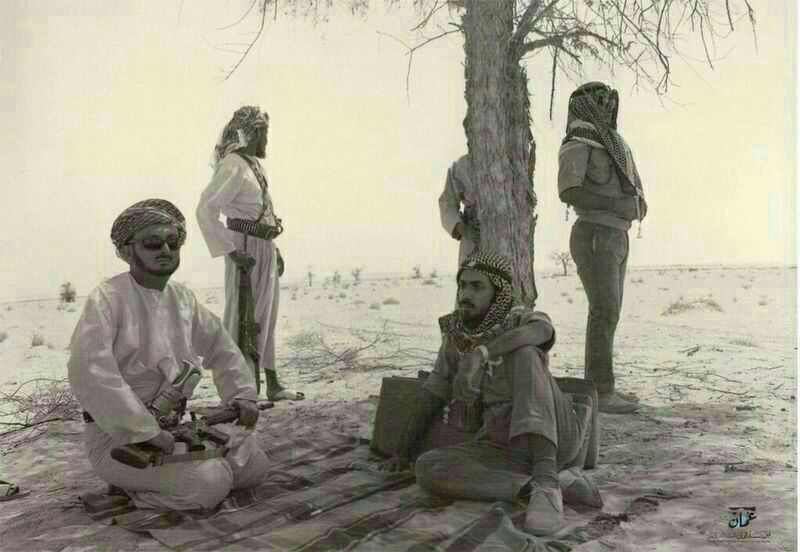 صور قديمة ونادرة لجلالته السلطان قابوس Size:72.70 Kb Dim: 800 x 552 Size: Kb Dim: x
