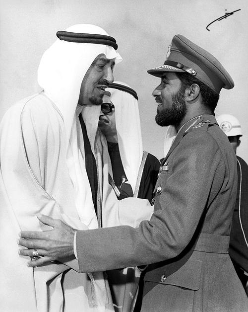 صور قديمة ونادرة لجلالته السلطان قابوس Size:49.60 Kb Dim: 500 x 628 Size: Kb Dim: x