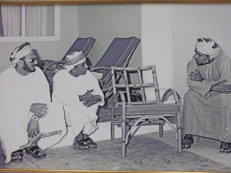 صور قديمة ونادرة لجلالته السلطان قابوس Size:82.20 Kb Dim: 800 x 600 Size: Kb Dim: x