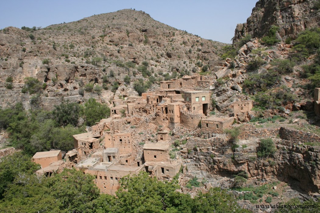 الجبل الأخضر يوجد في