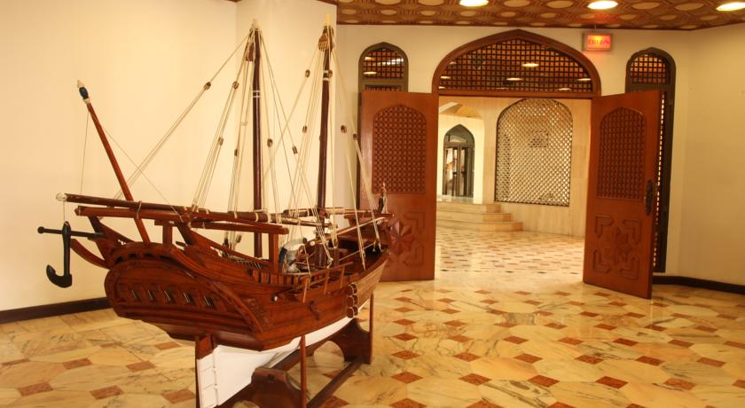 ولاية صلالة فندق بيت الحافة Size:58.40 Kb Dim: 840 x 460 Size: Kb Dim: x