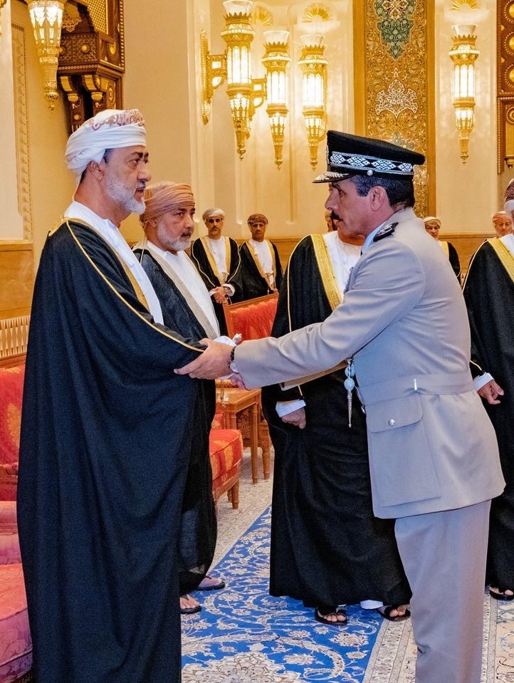 السلطان هيثم بعد الحكم السلطان هيثم بعد الحكم Size:274.82 Kb Dim: 722 x 959 Size: Kb Dim: x