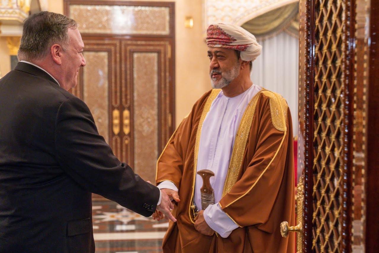 السلطان هيثم بعد الحكم السلطان هيثم يستقبل وزير الخارجية الامريكي Size:198.70 Kb Dim: 1280 x 854 Size: Kb Dim: x