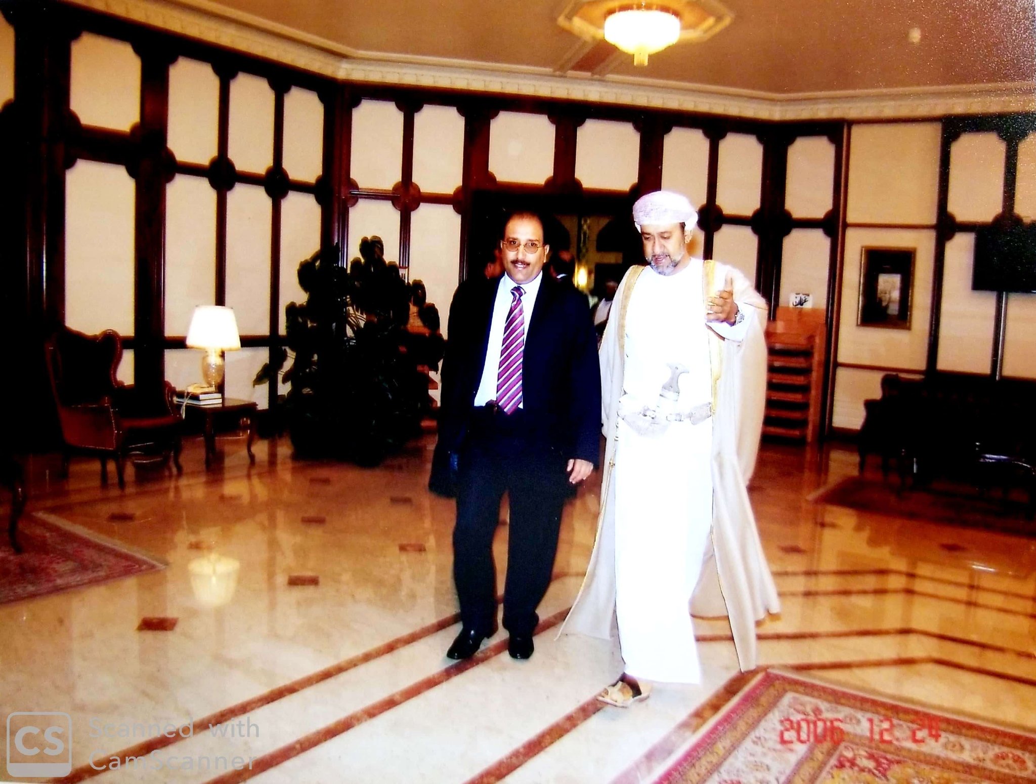 السلطان هيثم قبل الحكم السلطان هيثم قبل الحكم Size:484.83 Kb Dim: 2048 x 1549 Size: Kb Dim: x