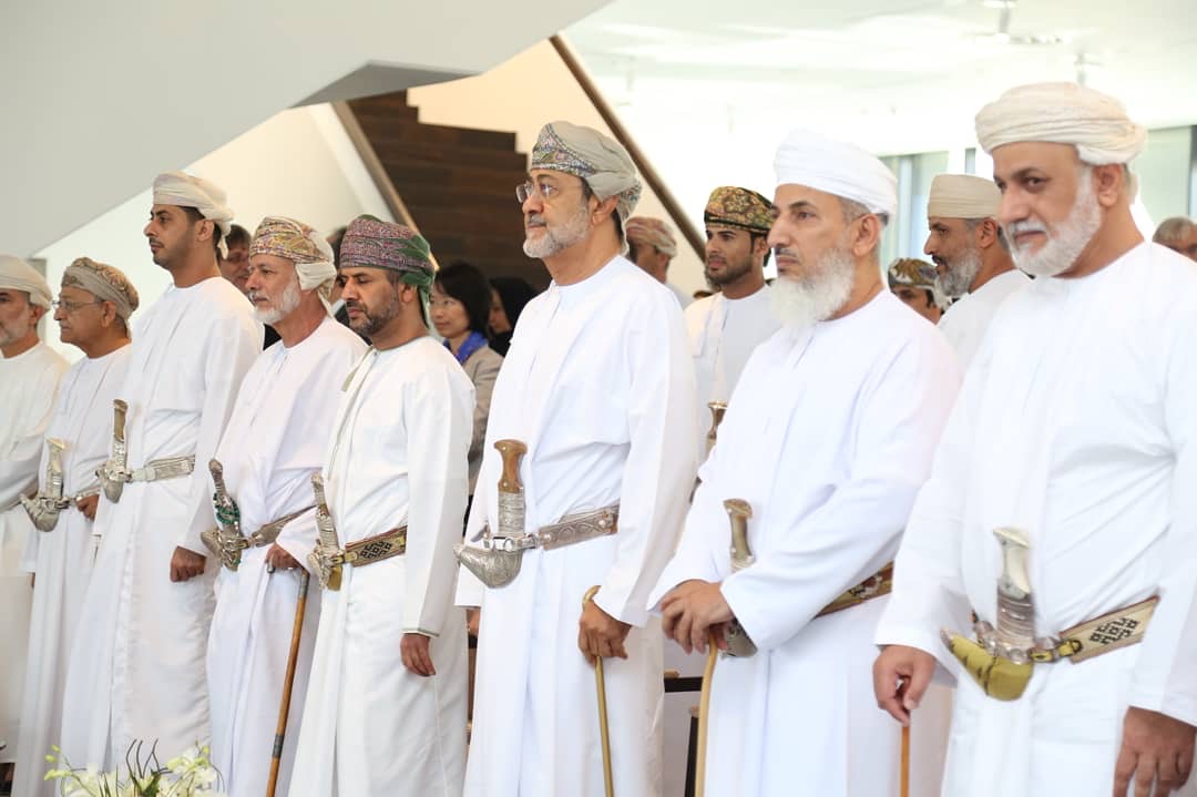 السلطان هيثم قبل الحكم السلطان هيثم قبل الحكم Size:101.60 Kb Dim: 1080 x 719 Size: Kb Dim: x