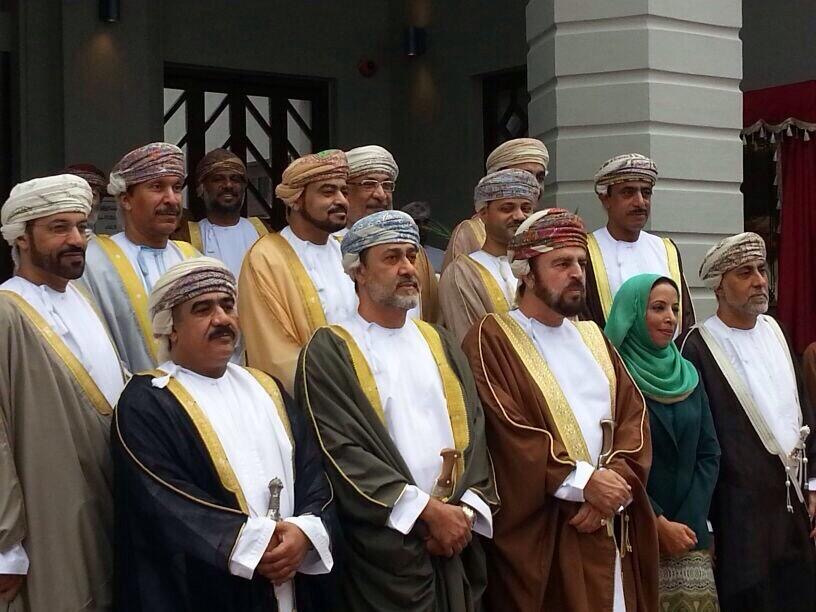 السلطان هيثم قبل الحكم السلطان هيثم قبل الحكم Size:120.99 Kb Dim: 816 x 612 Size: Kb Dim: x