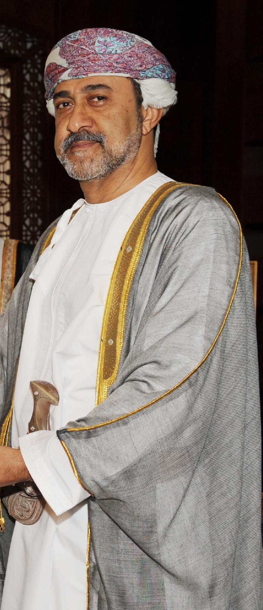 السلطان هيثم قبل الحكم السلطان هيثم قبل الحكم Size:467.29 Kb Dim: 885 x 2048 Size: Kb Dim: x
