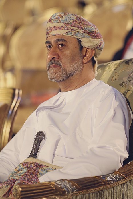 السلطان هيثم قبل الحكم السلطان هيثم قبل الحكم Size:79.13 Kb Dim: 466 x 700 Size: Kb Dim: x