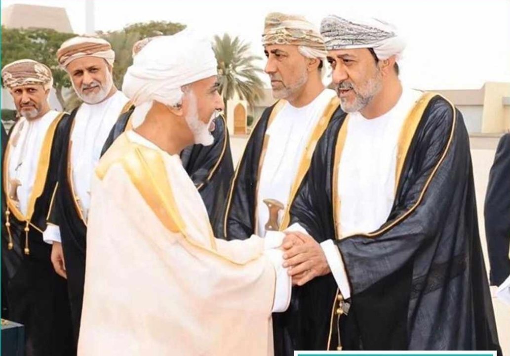 السلطان هيثم قبل الحكم السلطان هيثم قبل الحكم Size:128.00 Kb Dim: 1033 x 721 Size: Kb Dim: x