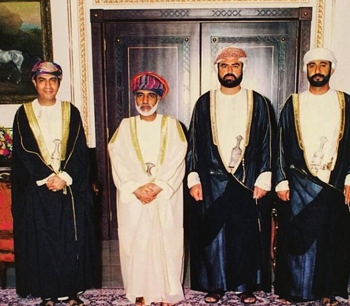 صور قديمة ونادرة للسلطان هيثم صور قديمة ونادرة للسلطان هيثم Size:114.26 Kb Dim: 719 x 629 Size: Kb Dim: x