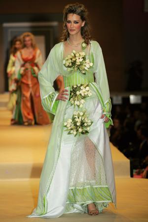 فساتين سهرات robe maghribia Size:19.90 Kb Dim: 300 x 450 Size: Kb Dim: x