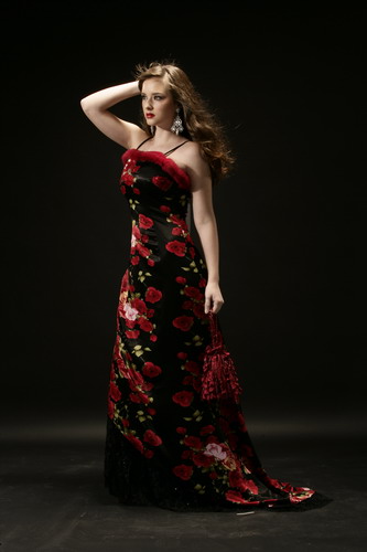 فساتين سهرات فستان سهرة نااااعم Size:40.50 Kb Dim: 333 x 500 Size: Kb Dim: x