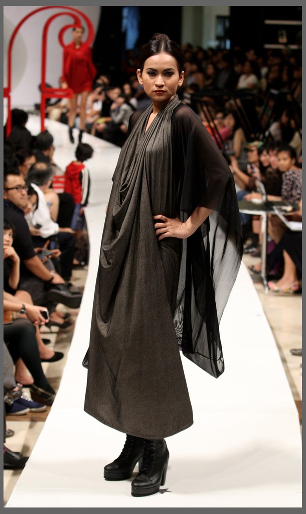 فساتين سهرات فساتين سهرات Size:124.90 Kb Dim: 610 x 1025 Size: Kb Dim: x