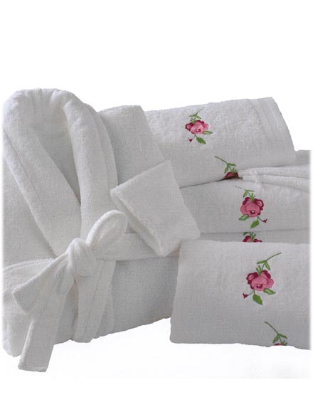 فساتين سهرات ارواب للعروسه2 Size:42.10 Kb Dim: 440 x 565 Size: Kb Dim: x