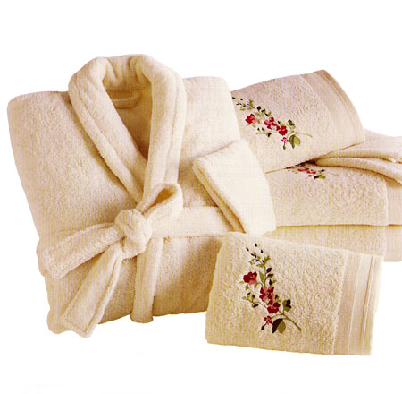 فساتين سهرات ارواب للعروسه3 Size:47.90 Kb Dim: 450 x 440 Size: Kb Dim: x