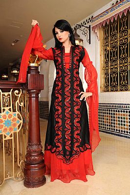 فساتين سهرات حصريا عبايات اليشمك في ازياء4 Size:37.00 Kb Dim: 266 x 400 Size: Kb Dim: x