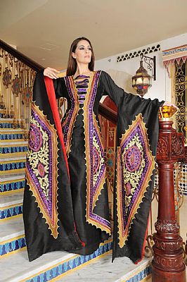 فساتين سهرات حصريا عبايات اليشمك في ازياء10 Size:39.70 Kb Dim: 266 x 400 Size: Kb Dim: x