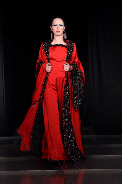 فساتين سهرات تشكيلة امال الفارسي 2008!5 Size:116.40 Kb Dim: 400 x 600 Size: Kb Dim: x