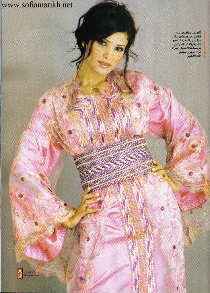 فساتين سهرات النجمة صوفيا2 Size:188.00 Kb Dim: 732 x 1024 Size: Kb Dim: x