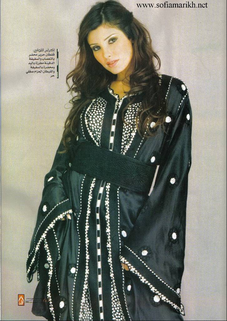 فساتين سهرات النجمة صوفيا4 Size:165.40 Kb Dim: 725 x 1024 Size: Kb Dim: x