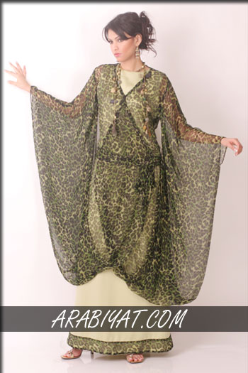 فساتين سهرات ازياء تراثيه للمصممه نوال 12 Size:44.70 Kb Dim: 350 x 525 Size: Kb Dim: x