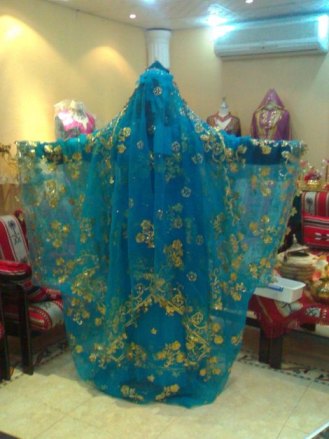 فساتين سهرات ثياب نسائية تراثية من الجناد5 Size:34.20 Kb Dim: 329 x 439 Size: Kb Dim: x