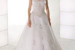 فستان زفاف رقم13
