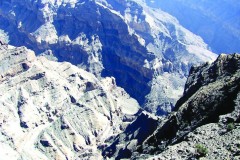 جبل شمس والفالق العظيم