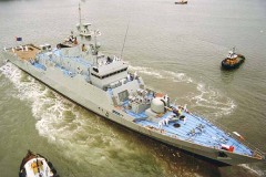 سفينة حربية