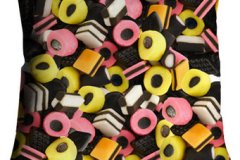 مخدات لمحبي الشوكولا لاتفوتكم10