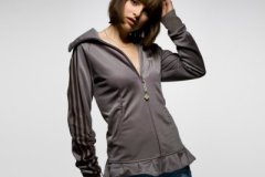 ألبسة سبور لأكبر مركات العالم8